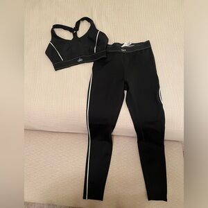 ALO Yoga Women's Black Pants & Bra Set